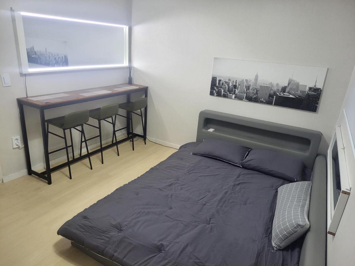Newly Renovated 2 Bedroom Apartment #7 Seul Dış mekan fotoğraf